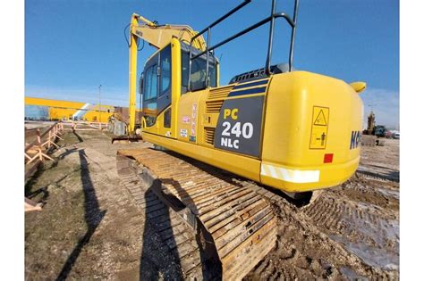 Crawler Excavators Komatsu Pc 210 Lc 8 From Komatsu Kuhn