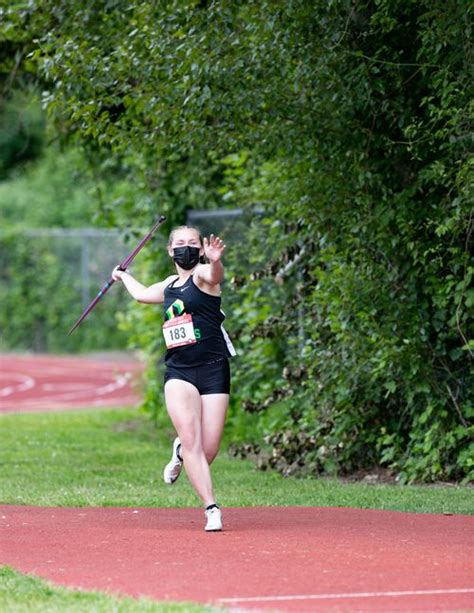 Lake Oswego sprinter Mia Brahe-Pedersen picks up 4 more wins at Class 6A Track and Field ...