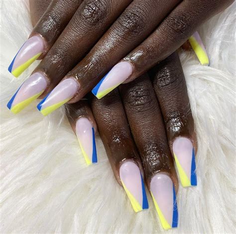 Community Highlights: Meet Yanny Em of Ai Nails - Voyage Dallas ...