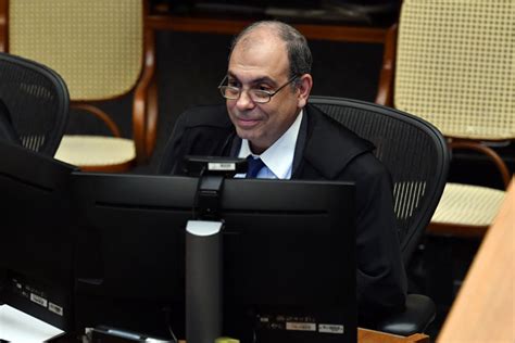 Ministro do STJ revoga prisão preventiva por falta de fundamentação