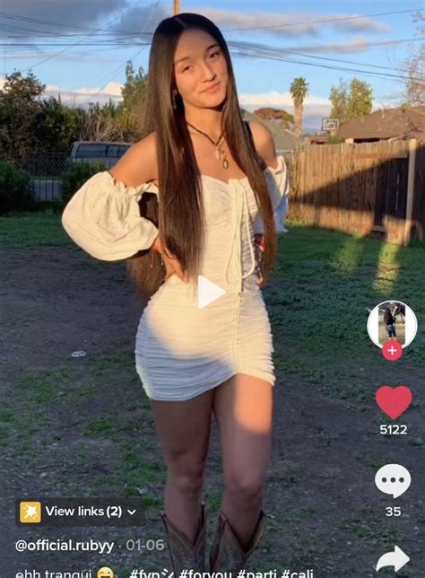 Pin By Mariela On Fashionista Vaquera Outfit Mexican Outfit Latina Fashion Outfits