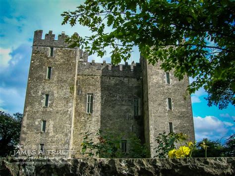 Irelands 15th Century Bunratty Castle