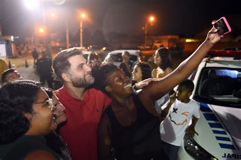 Wladimir Garotinho Lan A Obras Do Bairro Legal No Parque Real O Di Rio Nf