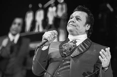 Mexican Singer-Songwriter Superstar Juan Gabriel Dies at 66 – Latin ...