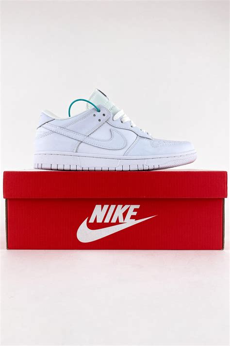 Кроссовки Nike SB Dunk Low White. / Найк СБ Данк Низкие Белые, цена ...