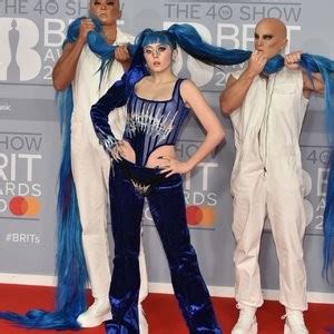 Ashnikko Shows Her Tits At The 2020 Brit Awards 43 Photos Leaked