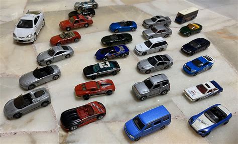 Tomica Hot Wheels Maisto Matchbox Cars Honda BMW Toyota Nissan Eunos Roadster Mitsubishi