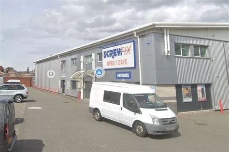 Ex Pc Punched Inspector After Finding Him Having Sex With Wife In Screwfix Car Park