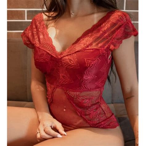 Lingerie Body Vermelho Em Tule E Renda Forro Nos Seios E Decote Nas