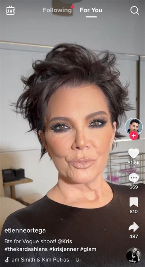 Kardashian Fans Scared As They Spot Kris Jenners Real Face Without