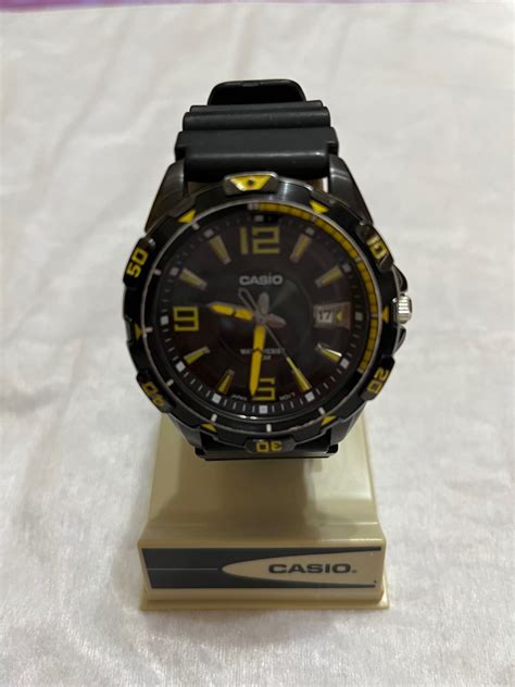 Casio ANALOG HK-Y 5058 黑色塑膠男錶, 他的時尚, 手錶及配件, 手錶在旋轉拍賣