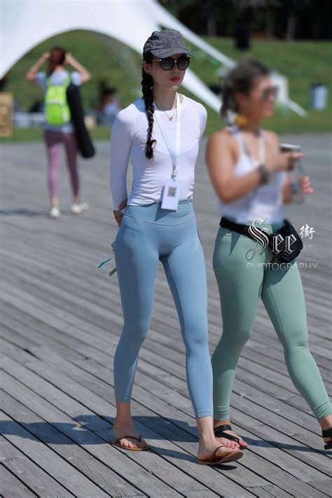 Legings Hot Leggings Ao Dai Workout Wear Sporty Poses Spandex How To Wear Moda Femenina