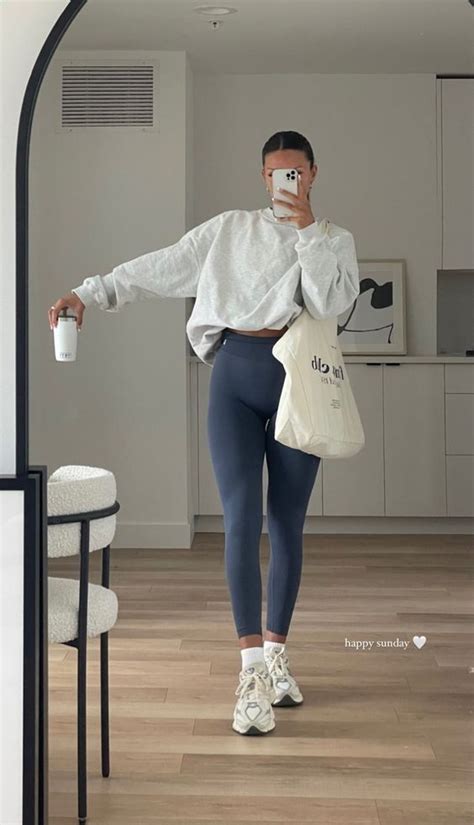 Pin By Connie Will On Brunch Outfit Athleisure Outfits Outfits With