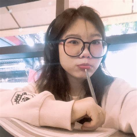 Shuchan Shuucf On Threads