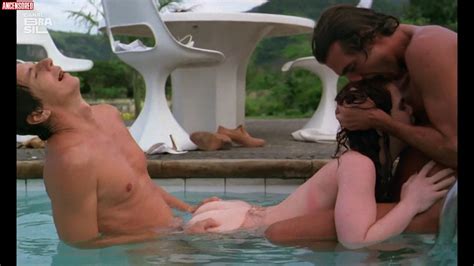 Naked Denise Dumont in Rio Babilônia