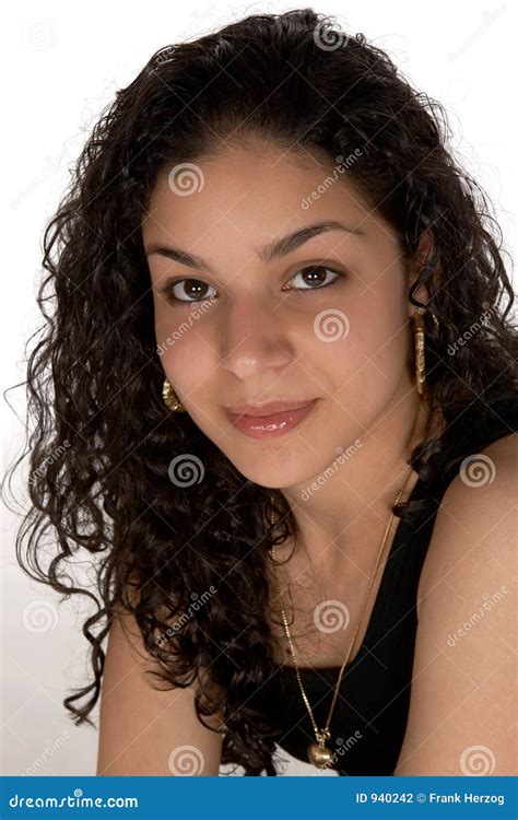 Jeune Latina Headshot Photo Stock Image Du Tissu Femelle