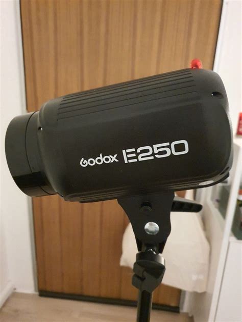 Godox E250 strobe/studio lights, Photography, Photography Accessories ...