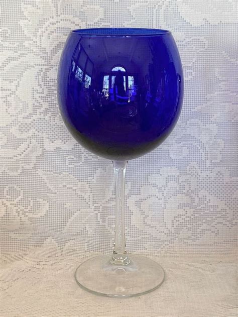 Collectible Vintage Cobalt Blue Blown Glass Balloon Wine Goblet