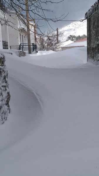 Maltempo Piogge Torrenziali E Forti Nevicate In Grecia Sepolta L