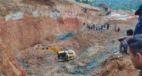 Aumentan A Cinco Los Muertos Por Derrumbe En Zona Minera De Ecuador