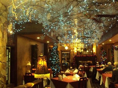 22 Christmas Decorations Ideas For Restaurants Top Concept