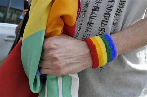 Bologna Coppia Allontanata Da Un Ristorante Perch Gay