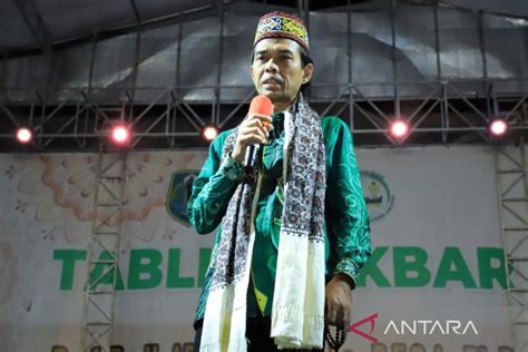 daftar ustadz populer indonesia berikut profil singkatnya antara