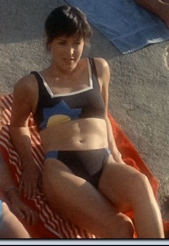 Lucinda Dickey Nude Pics Page 1