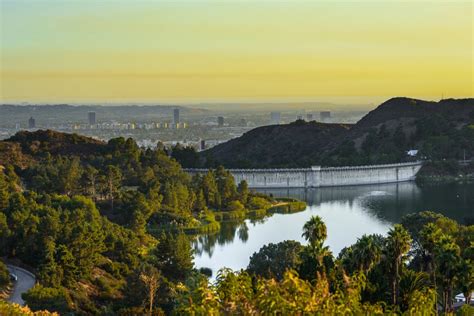 Lake Hollywood Park - Toluca Lake Magazine