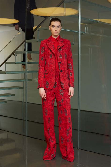 This el lam collection is surprisingly affordable for fans 16