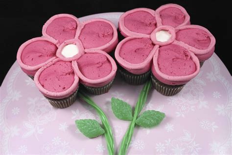 How To Make A Spring Flower Pull Apart Cupcake Cake Cake Journal