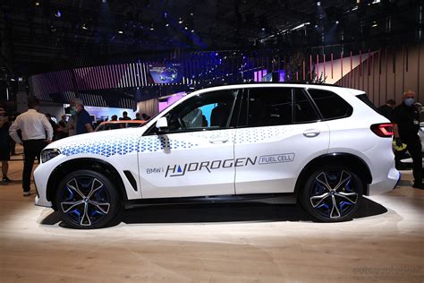 Live Pics Bmw Ix5 Hydrogen Shows Itself At The Iaa 2021 Looks Like A