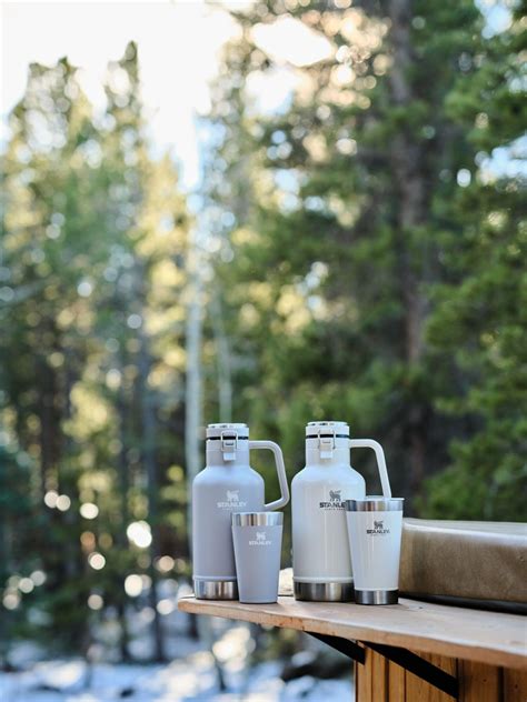 Snapklik Stanley Classic Easy Pour Growler 64 Oz Keeps Beer Cold Or Coffee Hot Leakproof