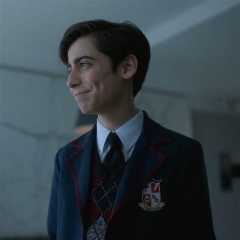 Pin By Five On Salvataggi Rapidi Hot Actors Future Boyfriend Actors