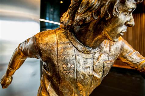 Homenaje a Chango Cárdenas, René Houseman y Luis Galván - Arte Villalba