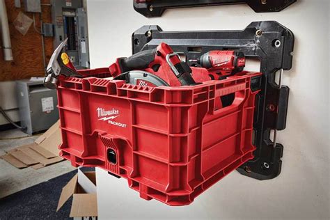 Milwaukee Tool adds Packout Crate to Storage System - Woodshop News