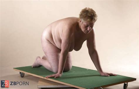 Jirina Getting On All Fours ZB Porn