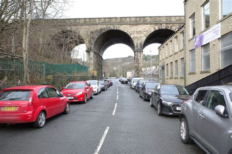 Crow Lane Going Under The Railway © Habiloid Geograph Britain And Ireland