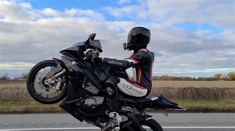 BMW S1000RR Wheelie YouTube