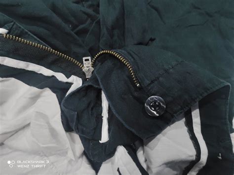 Oakley, Men's Fashion, Bottoms, Shorts on Carousell