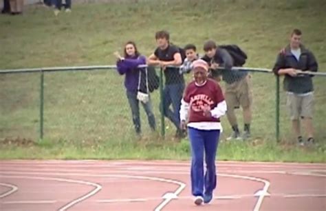 100-year-old woman sets unofficial 100 yard dash record - UPI.com