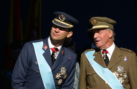 Abdication of King Juan Carlos Leads to Debate on Spanish Monarchy - WSJ