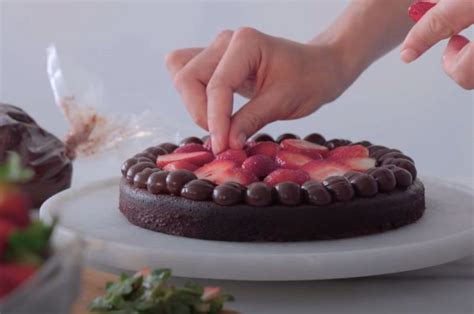 Naked Cake De Brigadeiro E Morango Receitas PorkWorld