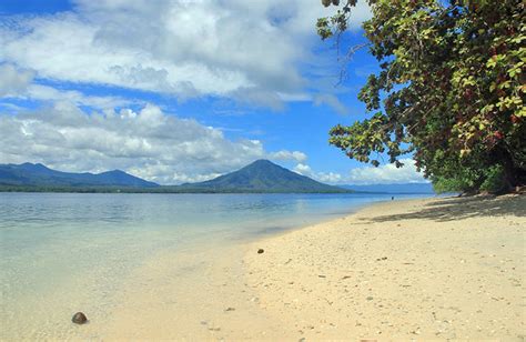 Halmahera Island | Maluku Islands Indonesia | Roamindonesia.com