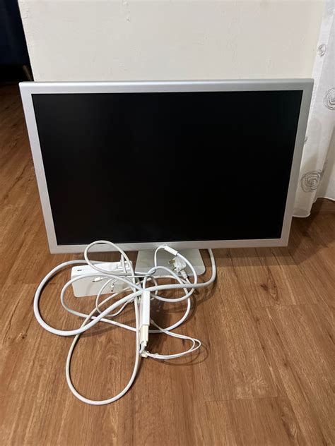 Apple Cinema Display 30inch, Computers & Tech, Parts & Accessories ...