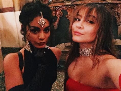 Pin On Vanessa Hudgens Vanessa Hudgens Vanessa Mega Babe