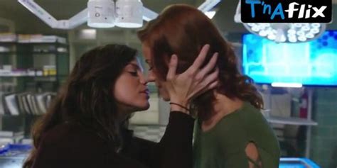 Vanessa Ferlito Lesbian Scene In Ncis New Orleans Tnaflix