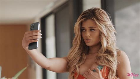 Playful Brunette Babe Laney Grey Makes Love With Hot Chick Destiny Cruz Photos