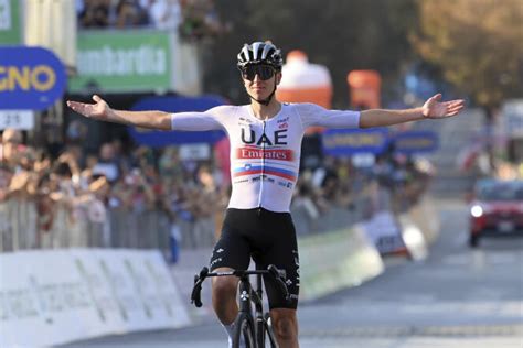 Tadej Pogacar remporte le Tour de Lombardie pour la troisième fois