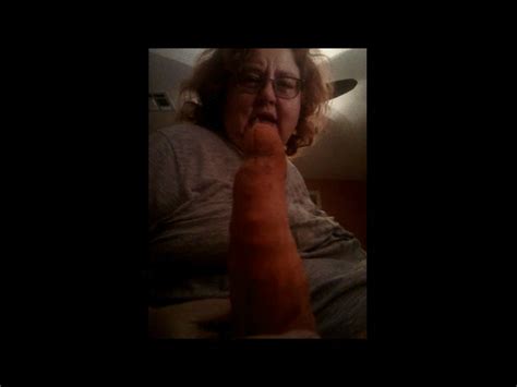 Bbw Nurse Vick Sticks Huge Carrot In Her Pussy Can She Get It Inside